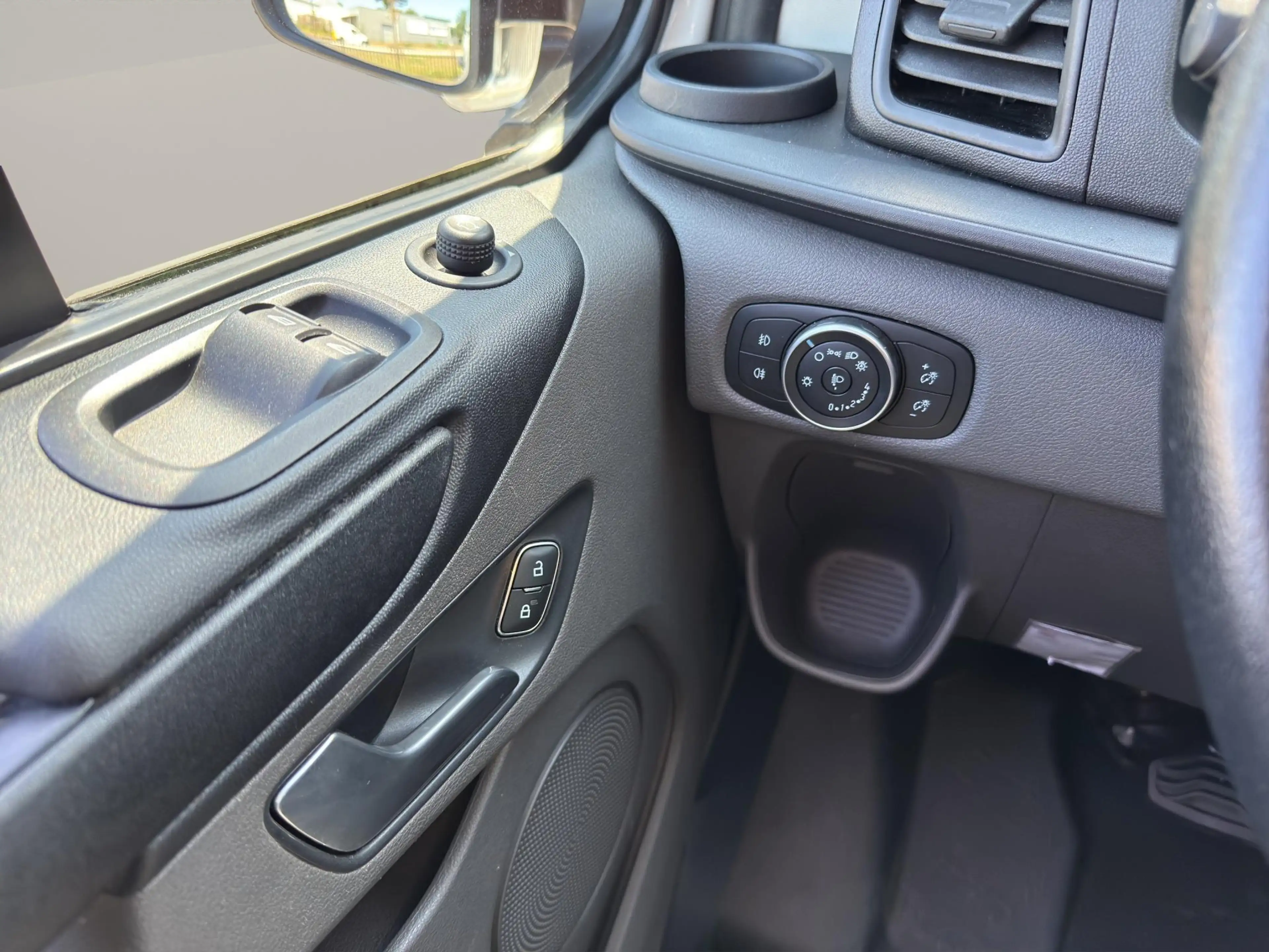 Ford Transit Custom 320 1.0 EcoBoost L1H1 PHEV VR-Edition 9 persoons | — photo 14