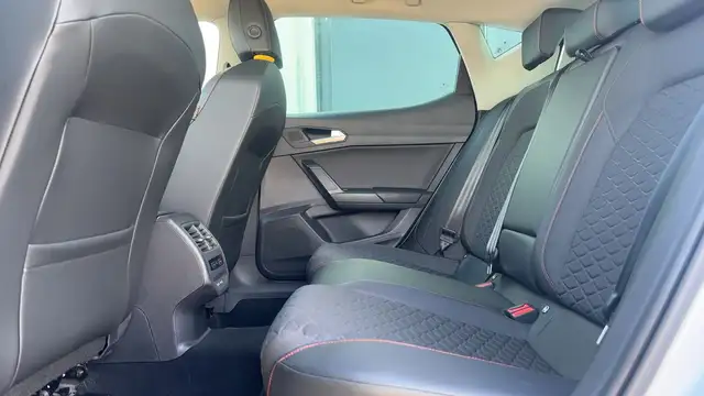 SEAT Leon view 9