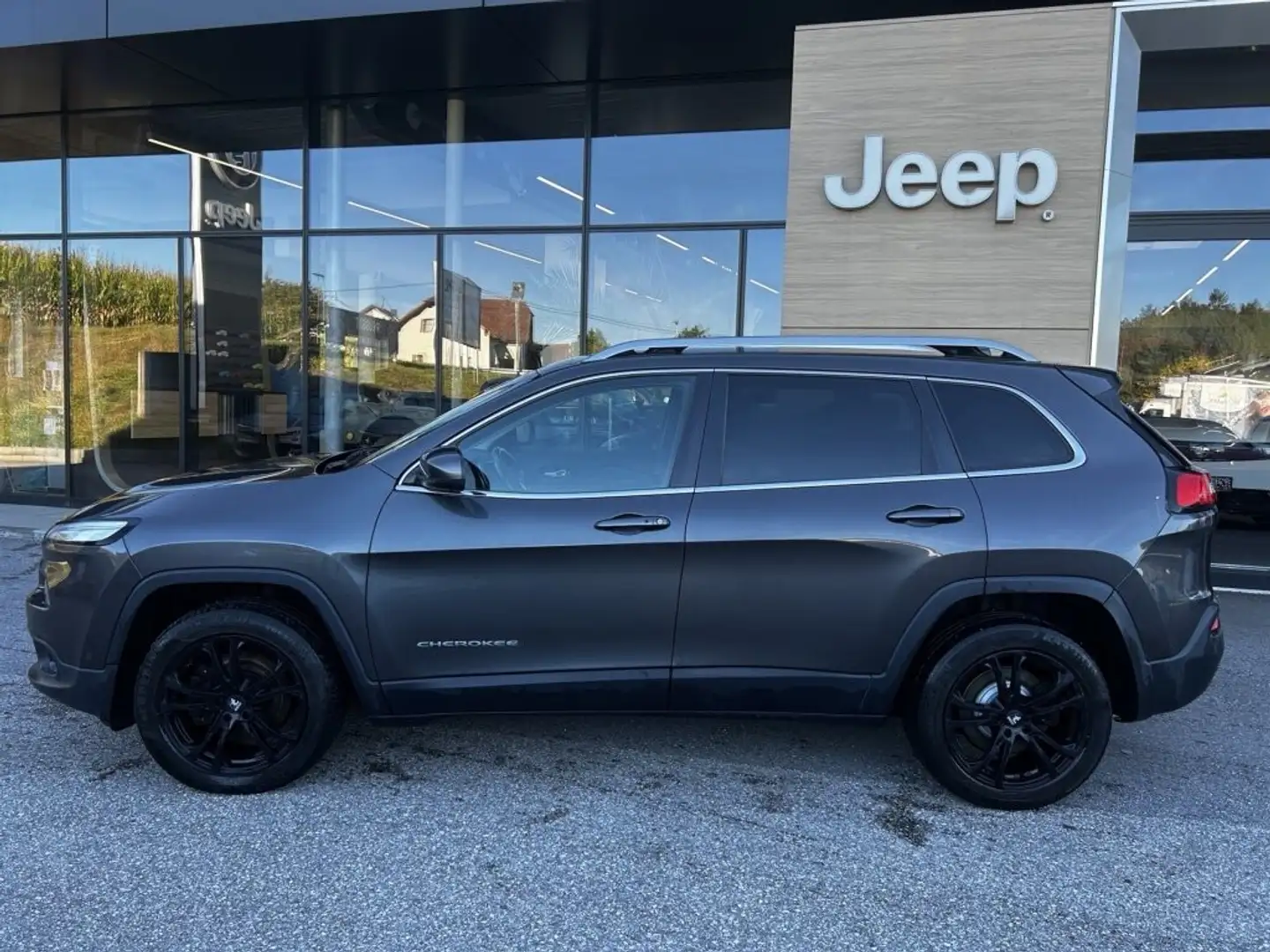 Jeep Cherokee 2,0 MultiJet II AWD Limited Aut. Grau - 2