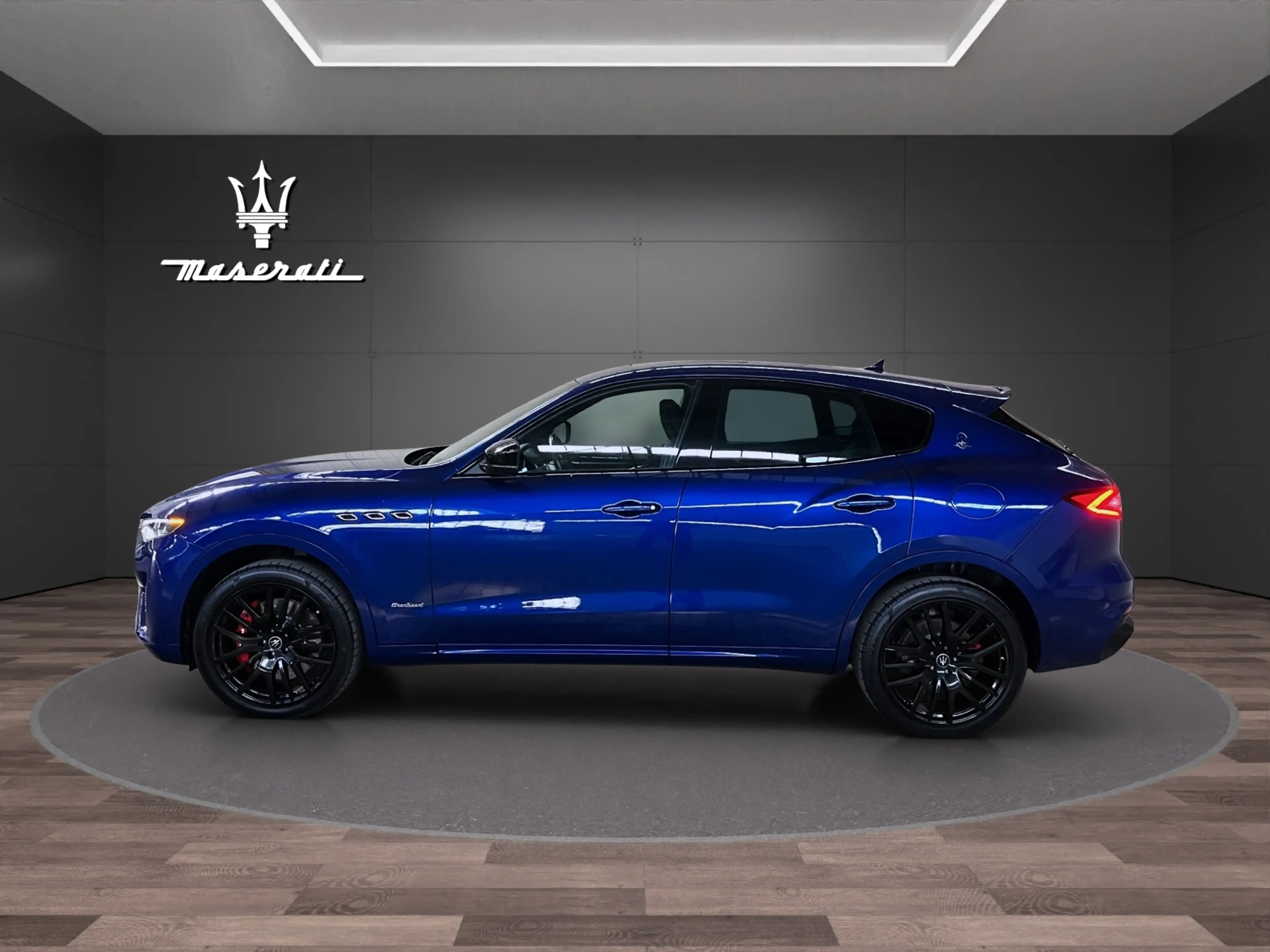 Maserati Levante SQ4 GranSport — photo 4