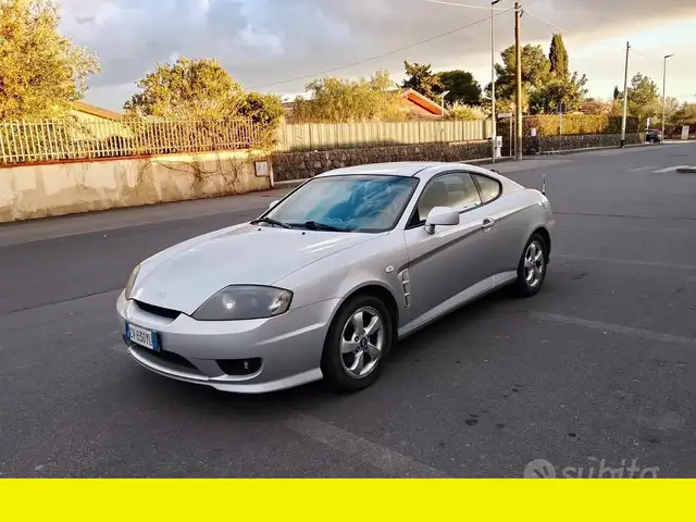 Hyundai Coupe