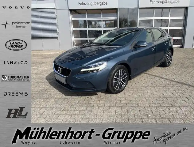 Volvo V40 T2 MOMENTUM BLIS CAM Voll LED NAVI LED