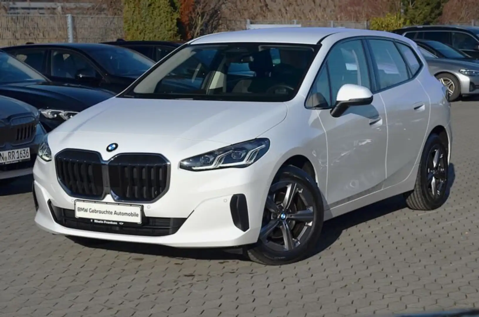 BMW 216 i Active Tourer Navi.Adapt LED.Kamera.Keyless Weiß - 2