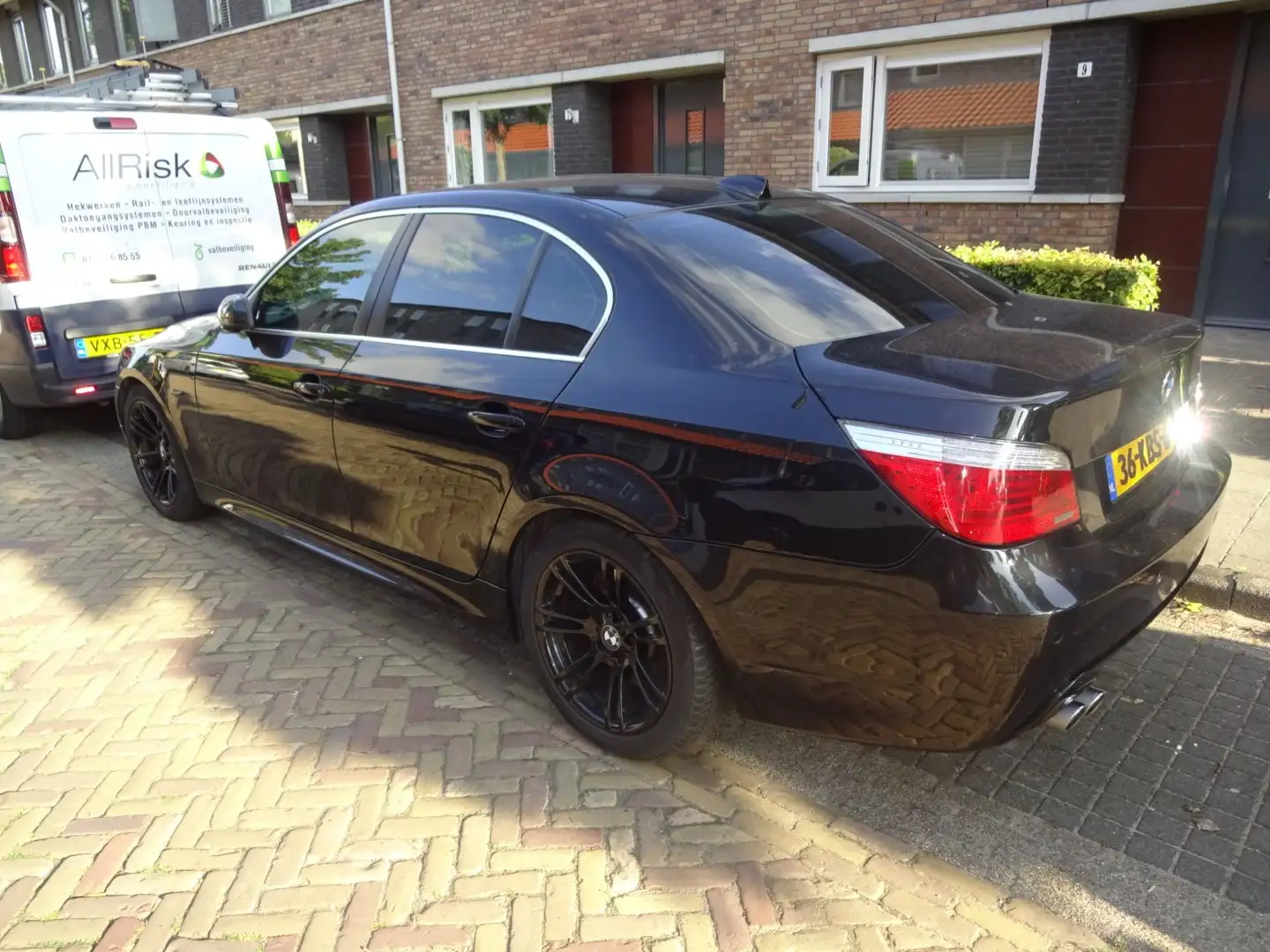 BMW 535 535 535d Executive Zwart - 2