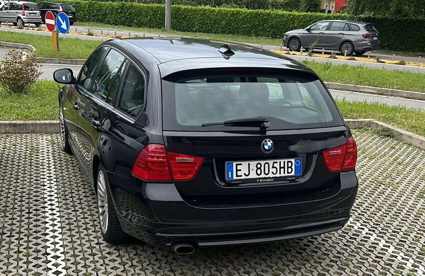 BMW 320 BMW 320d Touring Automatica – 184CV – Anno 201 - 1