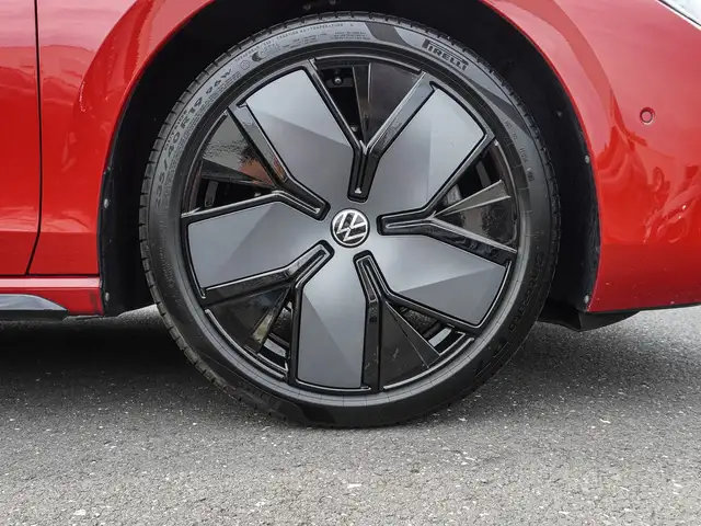 Volkswagen Passat view 7