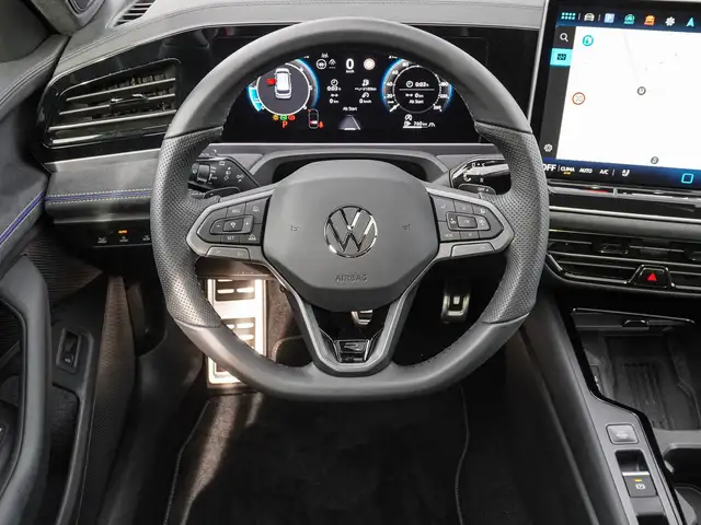 Volkswagen Passat view 12