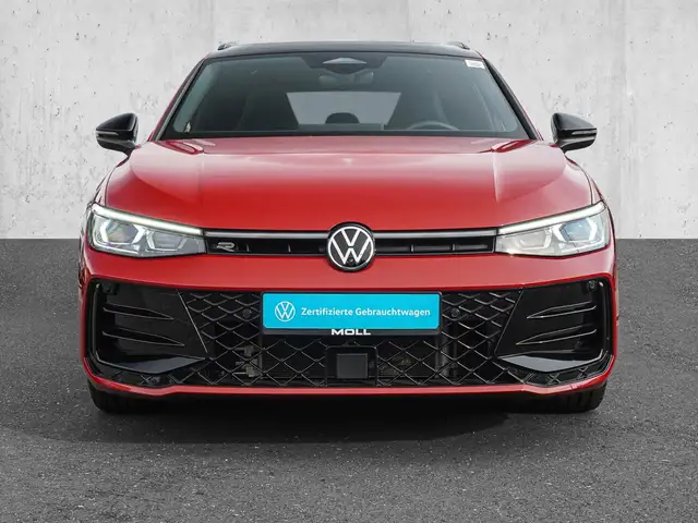 Volkswagen Passat view 3