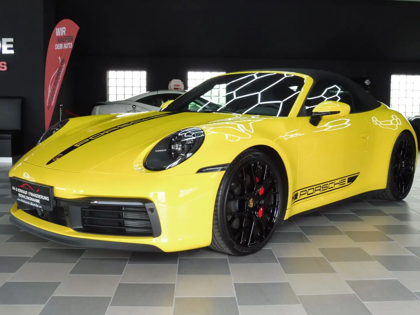 Porsche 992 Carrera Cabriolet 4S Ha-Lenk/Lift/Bur/Nightv Gelb - 2