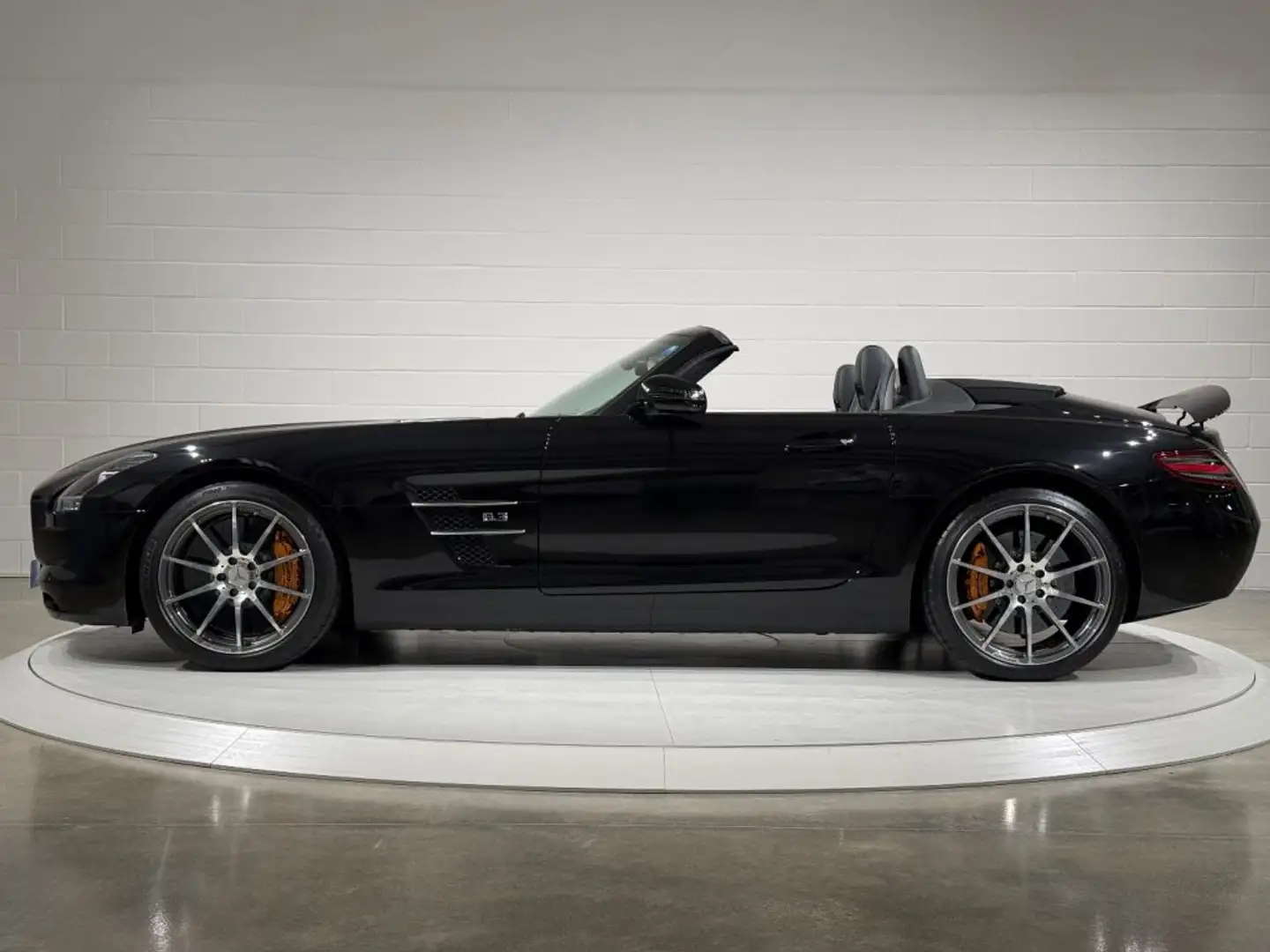 Mercedes-Benz SLS AMG Roadster CARBON CERAMIC AMG Zwart - 2