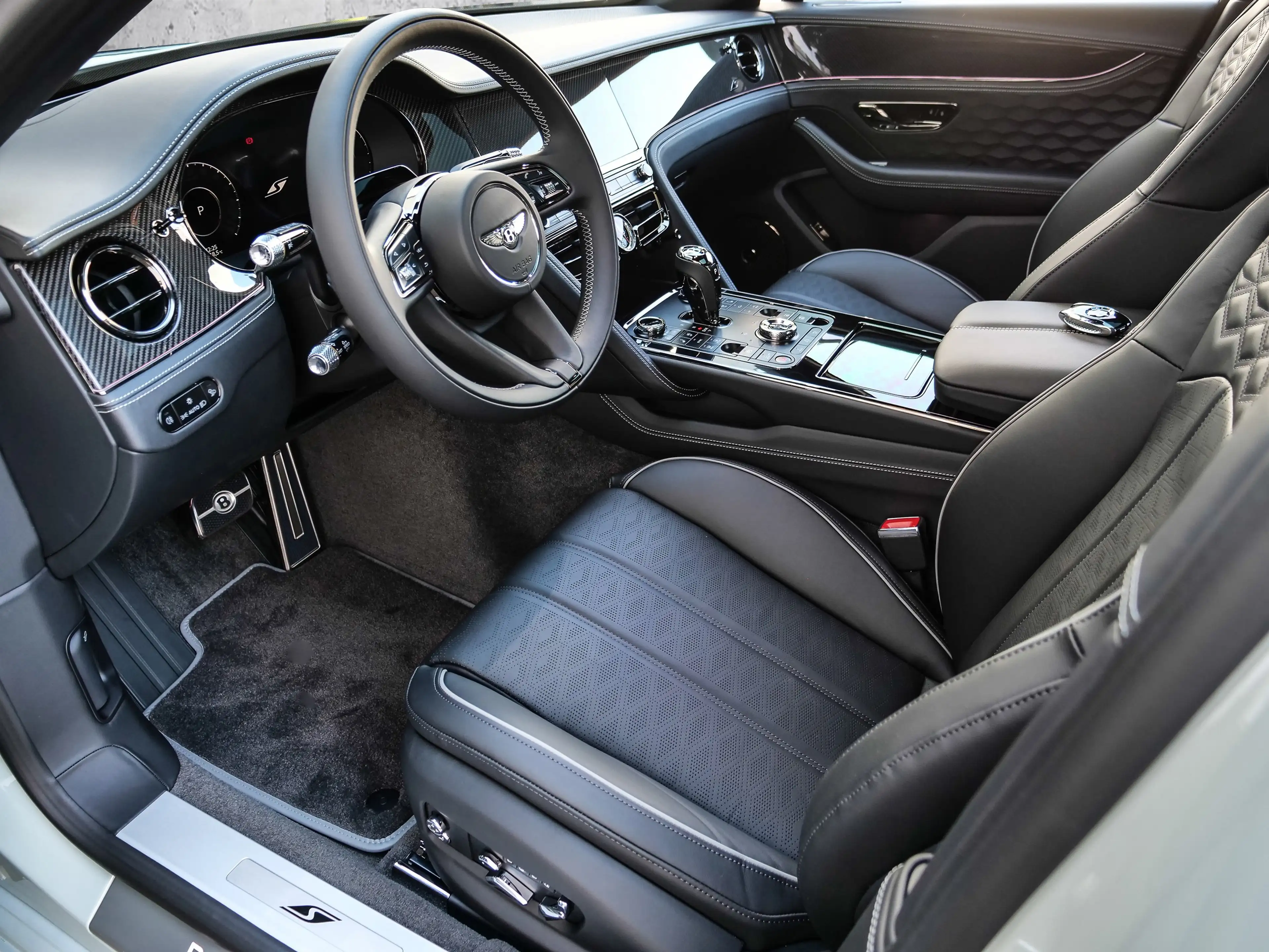 Bentley Flying Spur S MY27/Naim for Bentley/Mood Lighting — photo 12