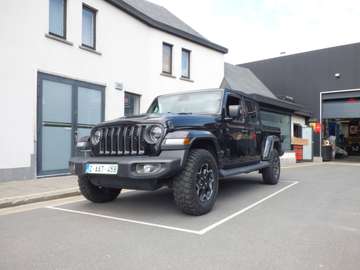 3.0 V6 4WD ATX Launch Edition