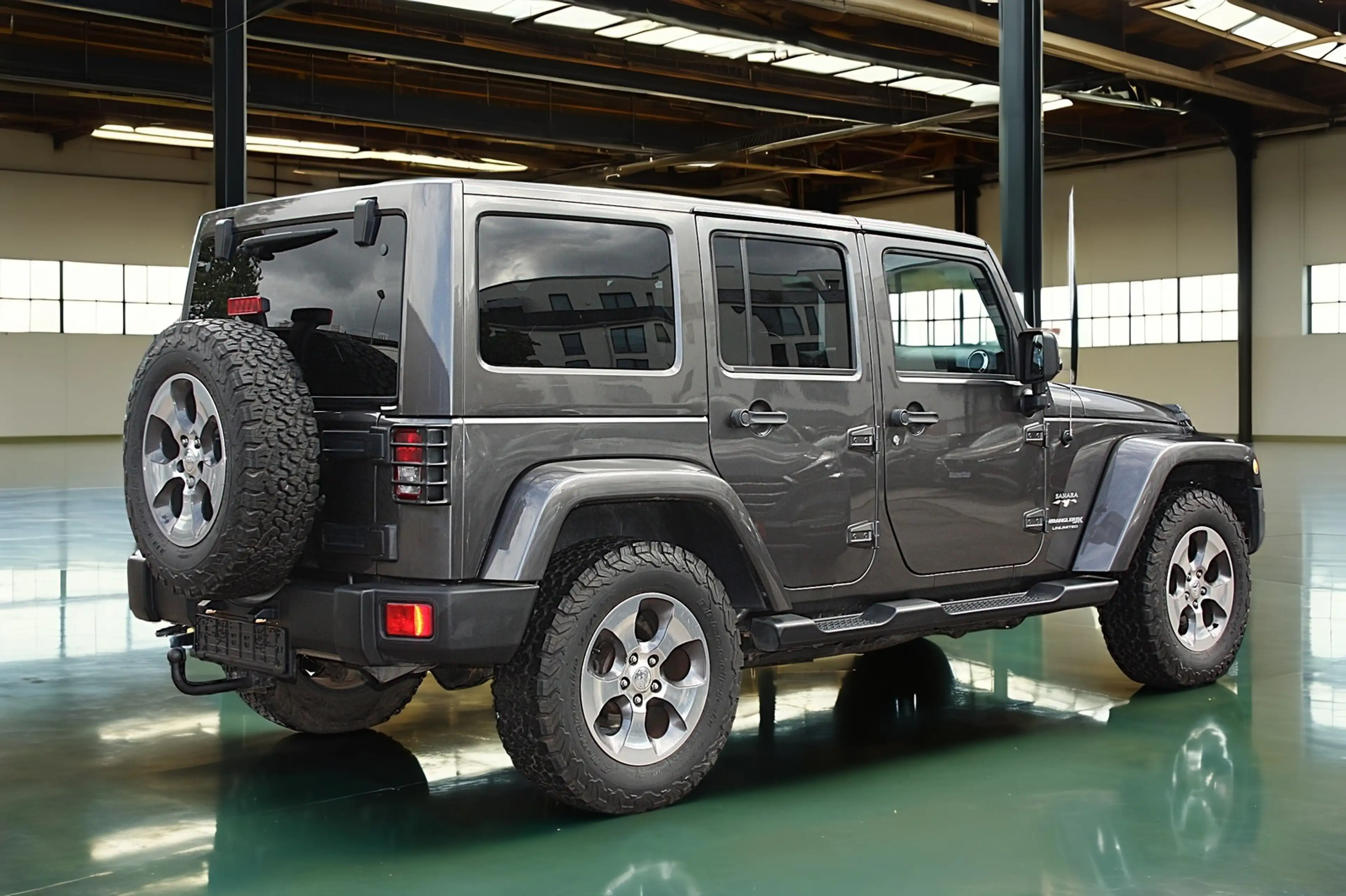 Jeep Wrangler 2.8 SAHARA Auto. Navi/Leder/Ahk/LED — photo 9