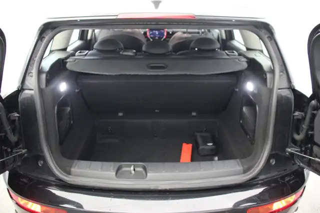 Mini Hatch view 12