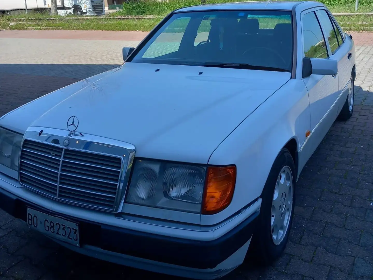 Mercedes-Benz E 200 E200 16V (Metano) Bianco - 2