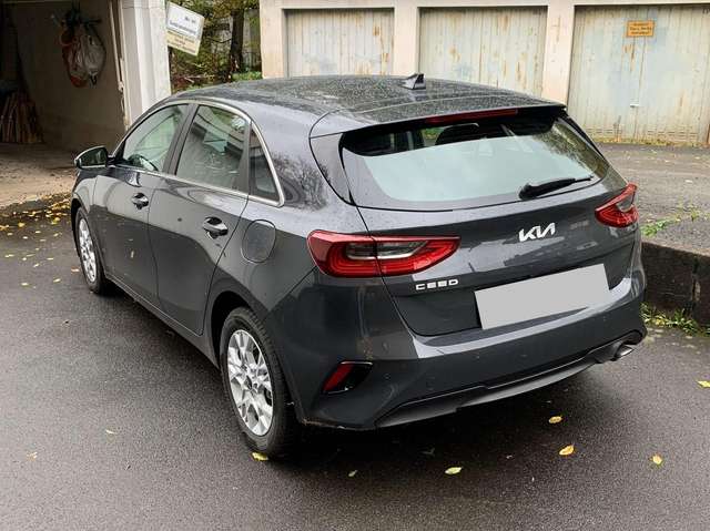 Kia Ceed / cee'd Ceed SW 1.5 T-GDI DCT7 (48V M-H)Ultimate Edition