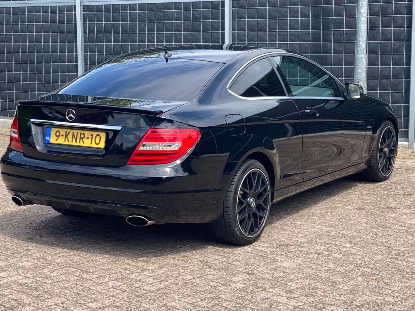 Mercedes-Benz C 180 Coupé automaat Zwart - 2