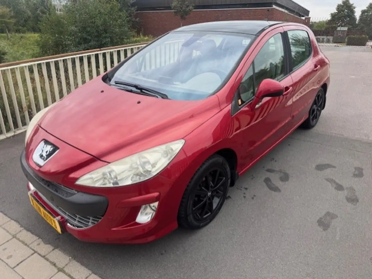 Peugeot 308 1.6 THP XT Rood - 1
