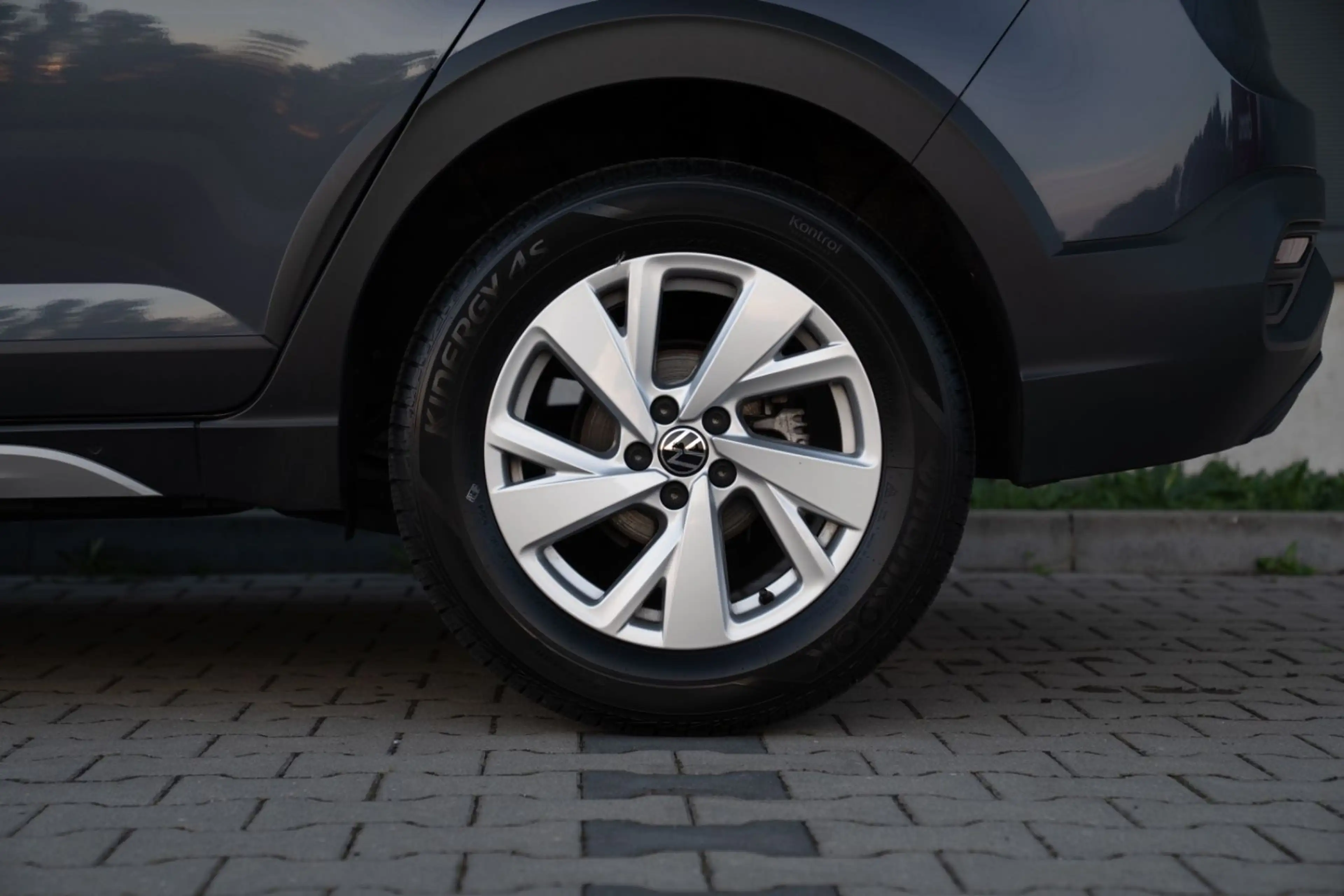 Volkswagen Taigo Life*1.HAND*LED*APPLE/ANDROID*SHZ*PDC* — photo 8