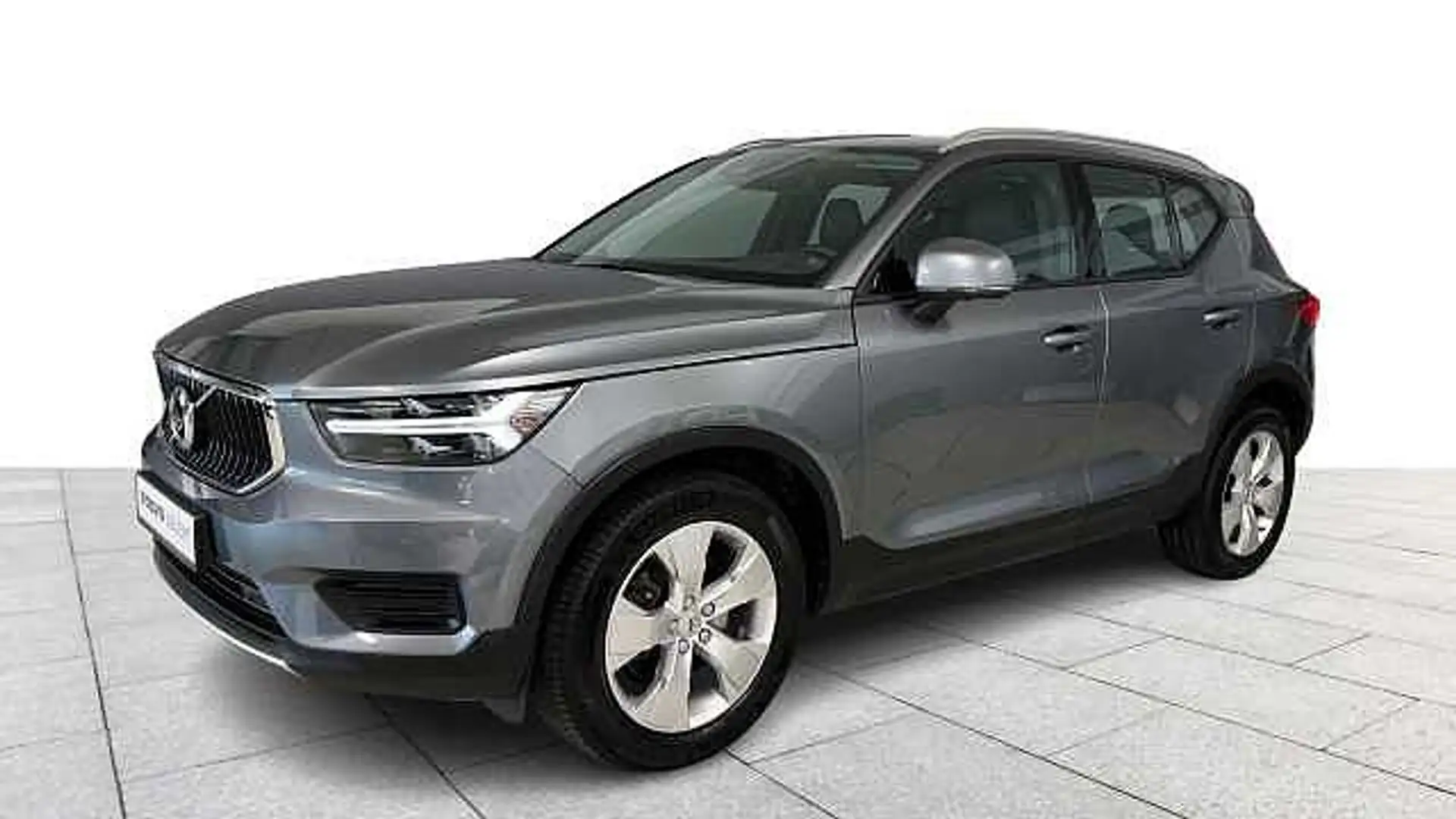 Volvo XC40 XC40 Momentum T4 Geartronic Gris - 1