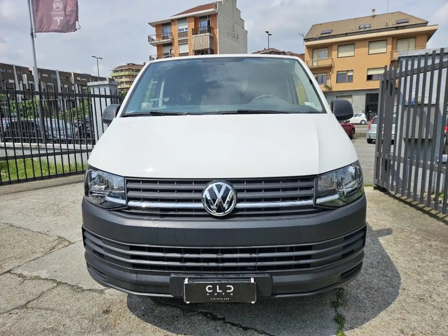 Volkswagen Transporter 2.0 TDI 102CV Furgone Eu6 Bianco - 2