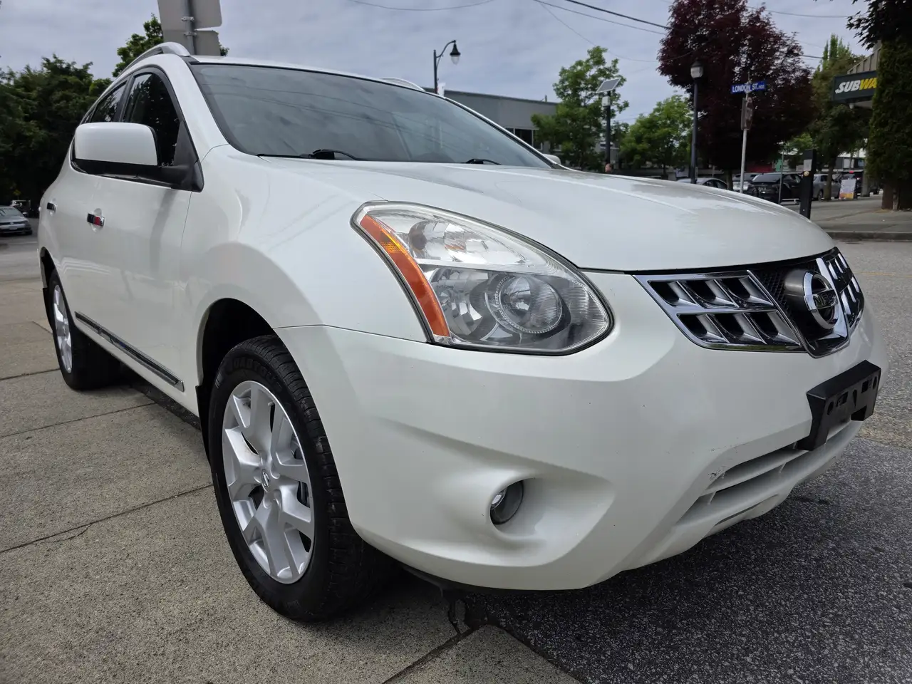 Nissan Rogue снимка Nissan Rogue