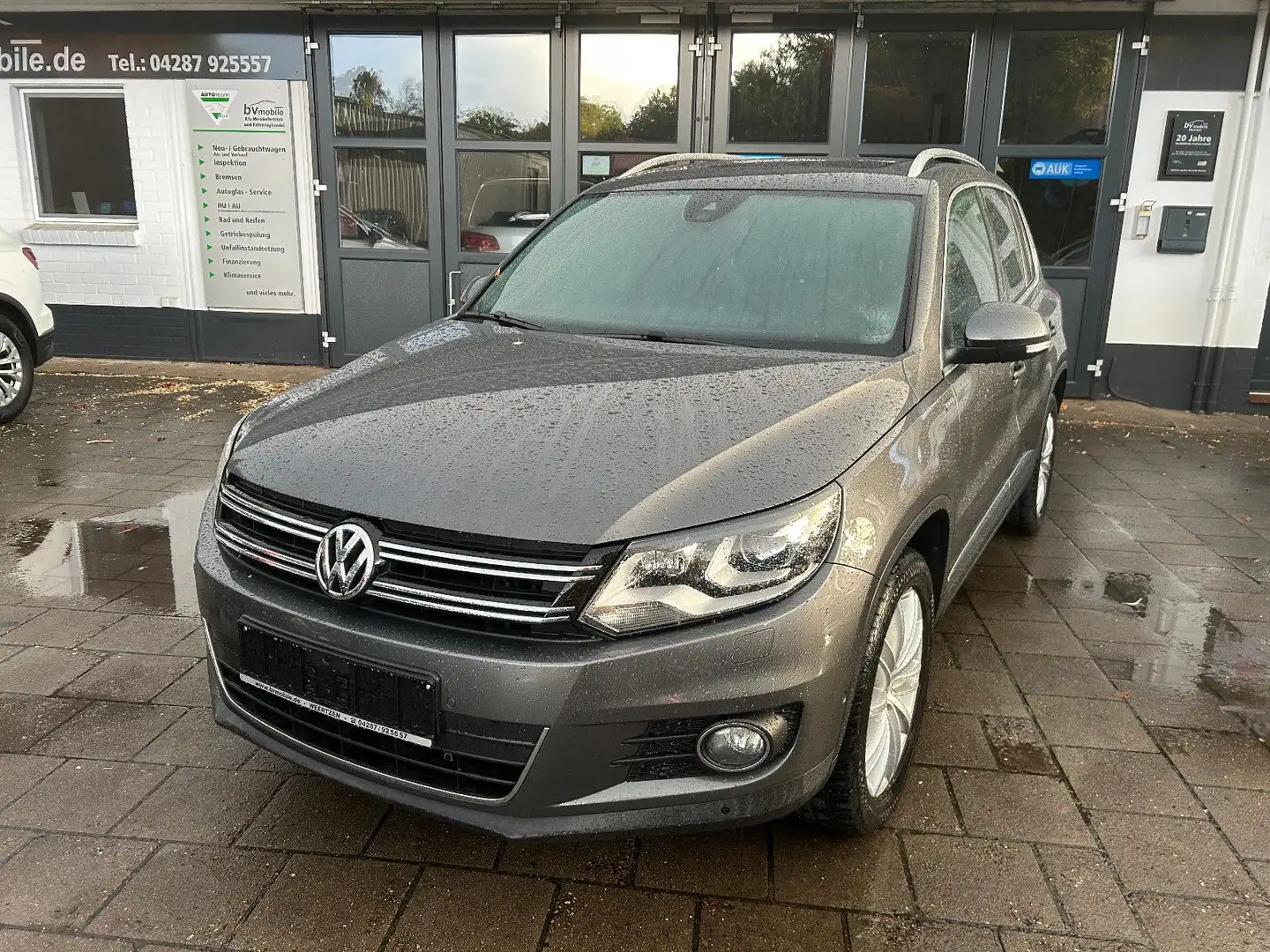 Volkswagen Tiguan Life BMT 4Motion Gris - 2