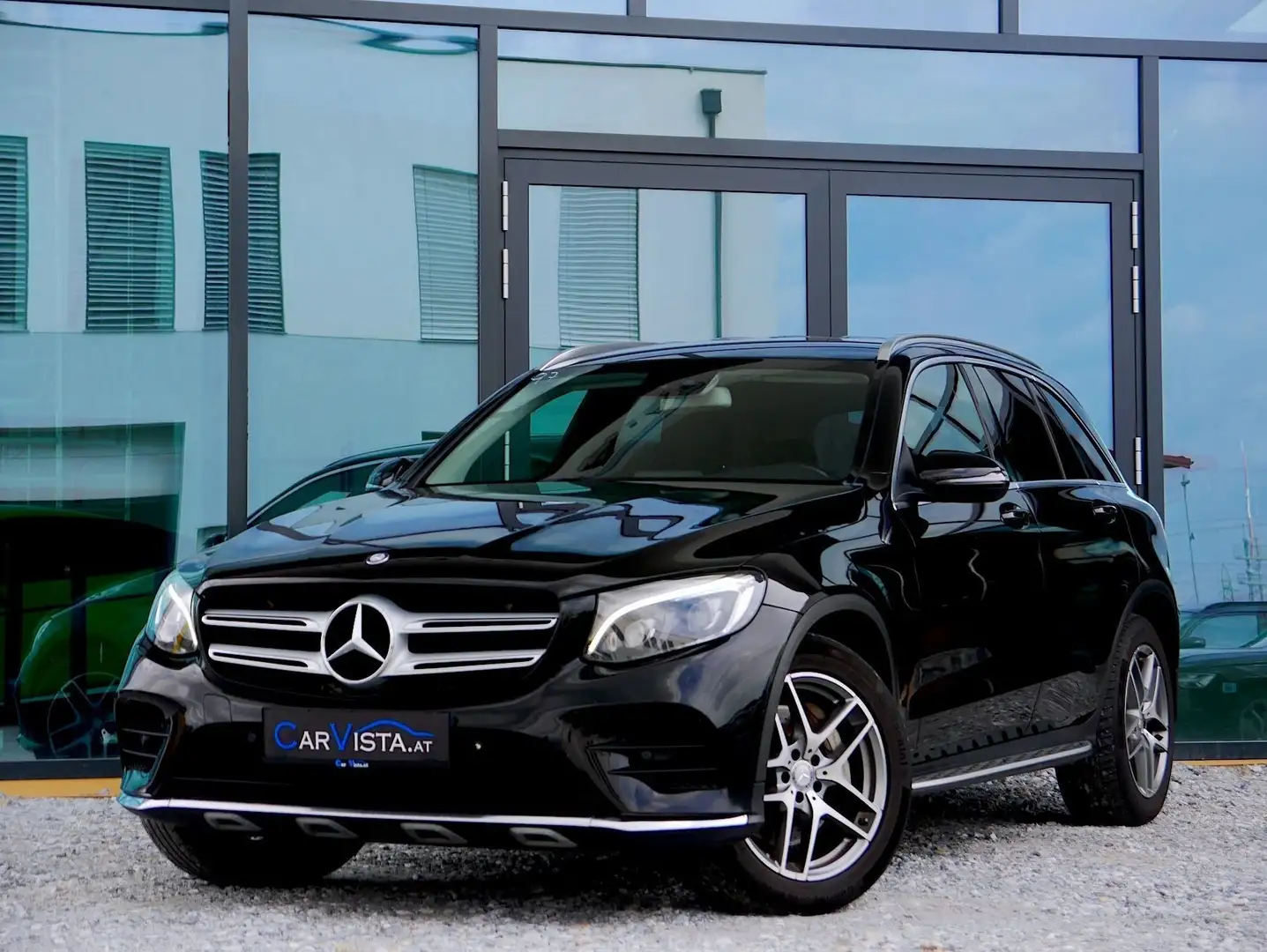 Mercedes-Benz GLC 220 d AMG Line 4Matic Schwarz - 2