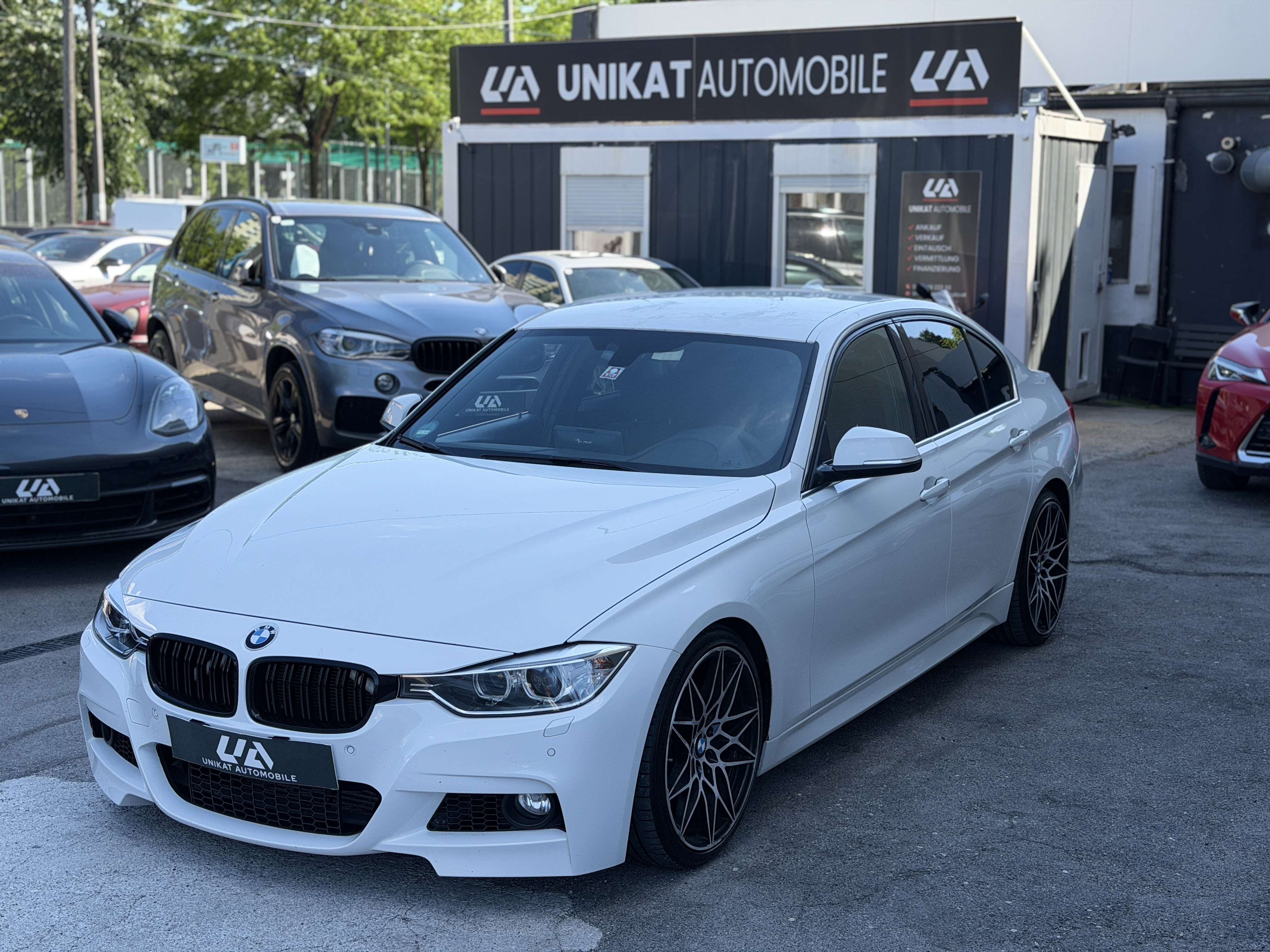 BMW 320