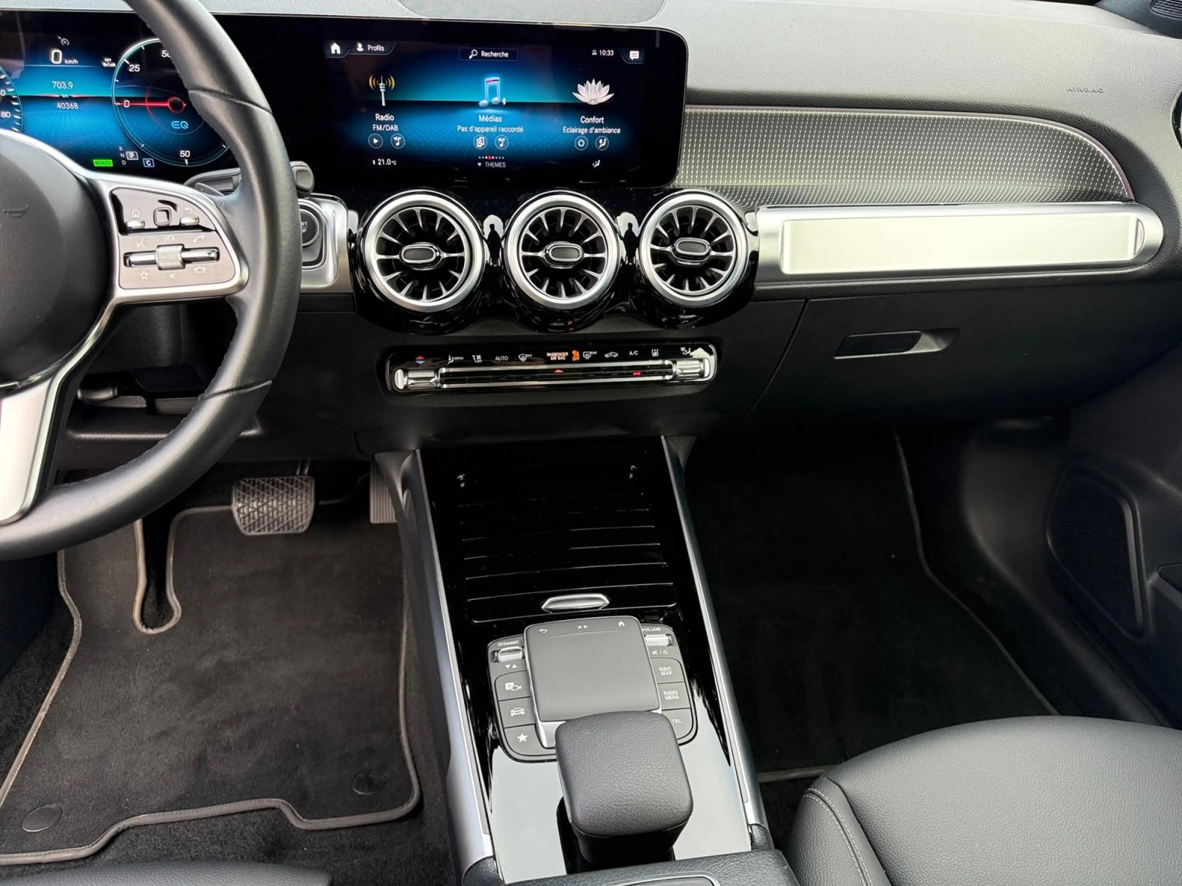 Mercedes-Benz EQB 250 Progressive — photo 10
