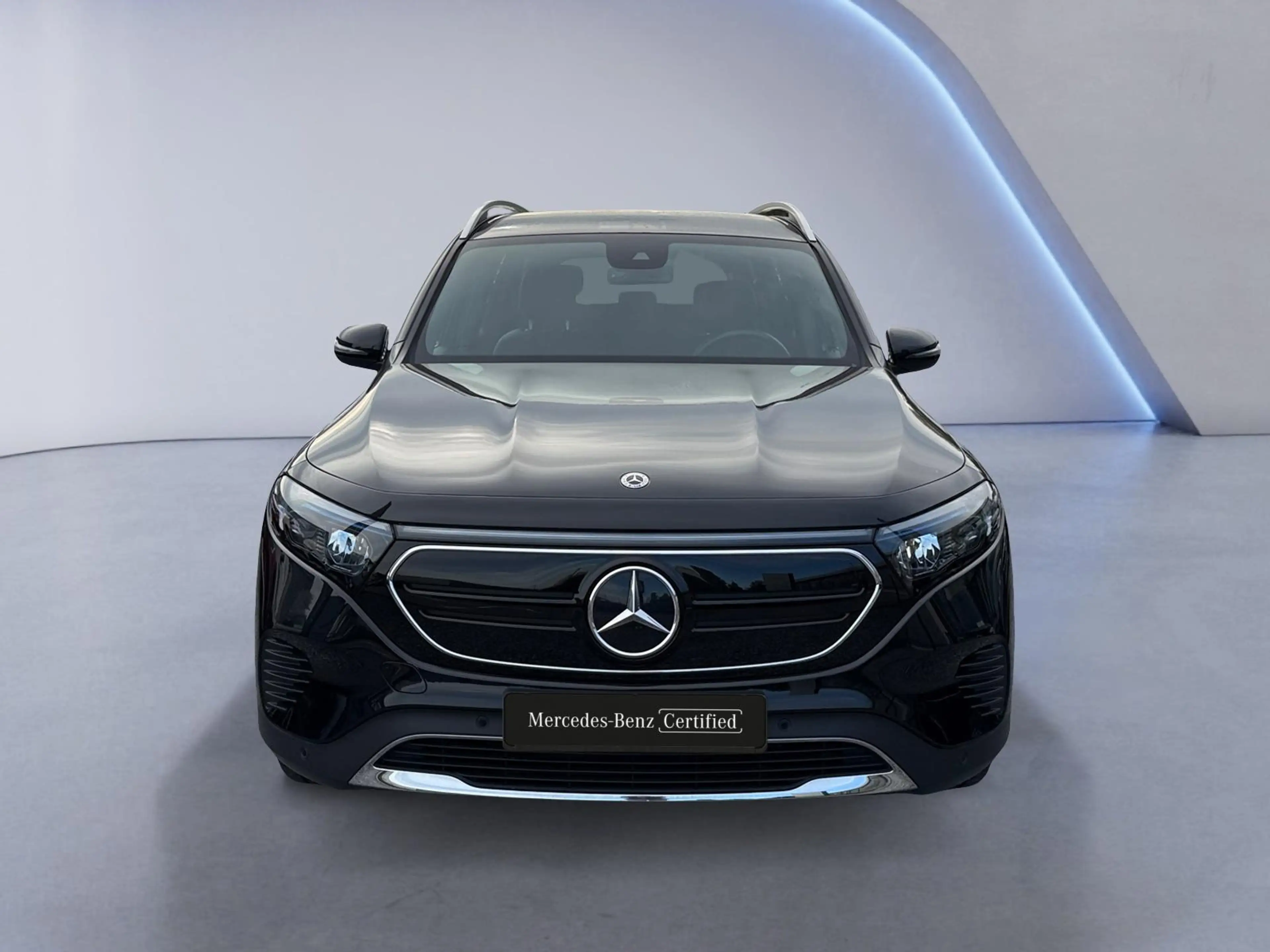 Mercedes-Benz EQB 250 Progressive — photo 7