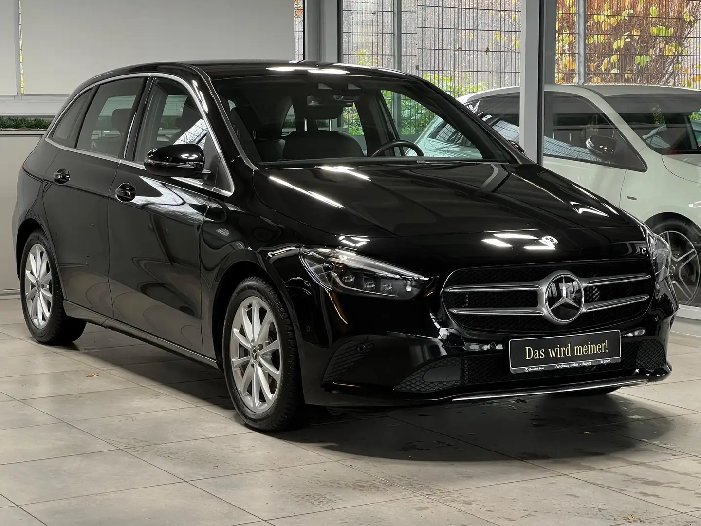 Mercedes-Benz B 200 Progressive AHK DISTRONIC LED+PDC+KLIMA++ Schwarz - 2