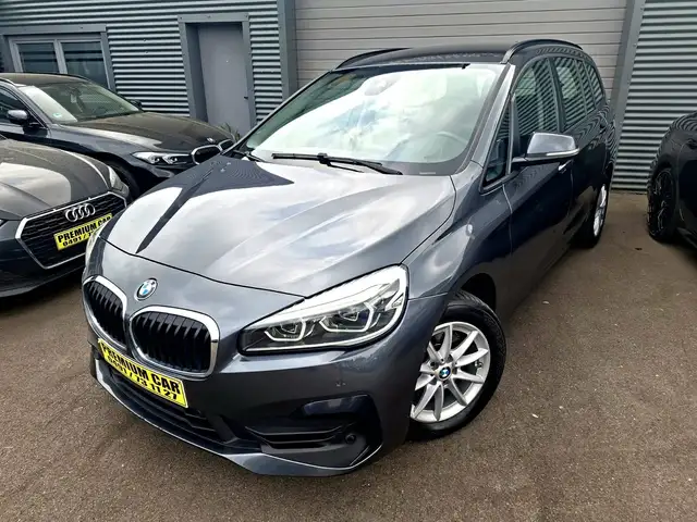 BMW 2 Series view 2