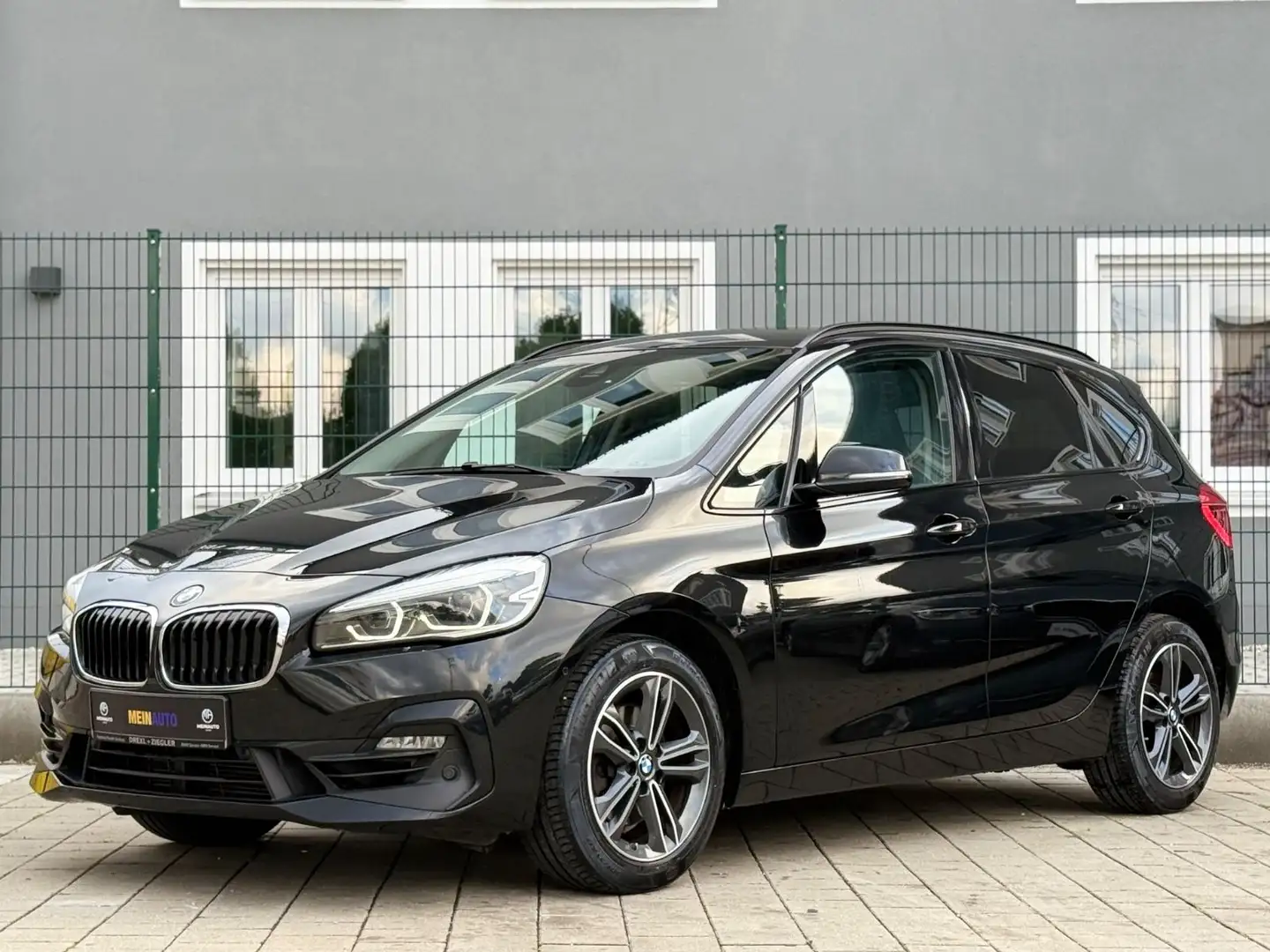 BMW 220 Active Tourer 220 i Sport Line/KAM/TEMP/ Noir - 1