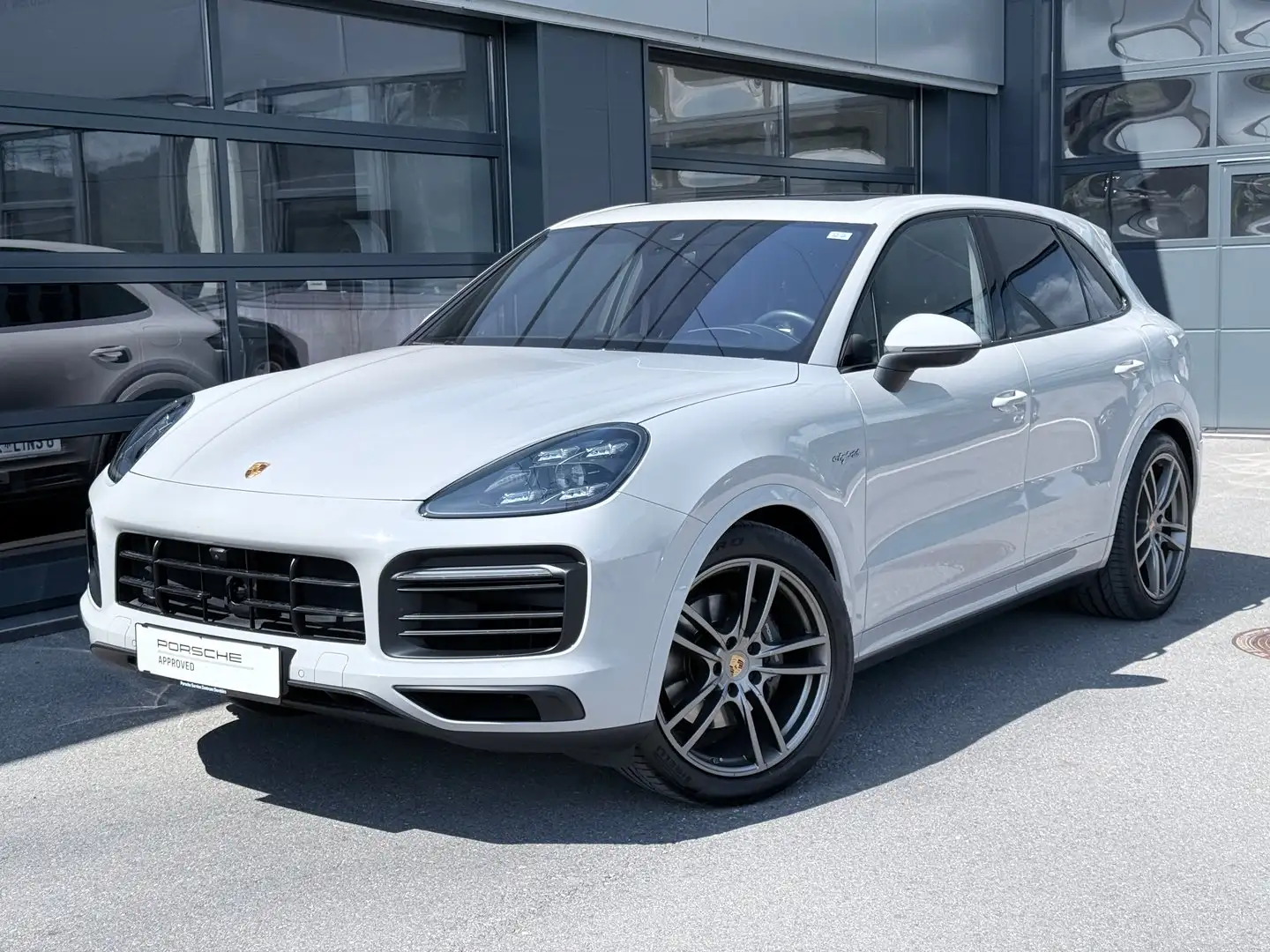 Porsche Cayenne E-Hybrid III Grau - 1