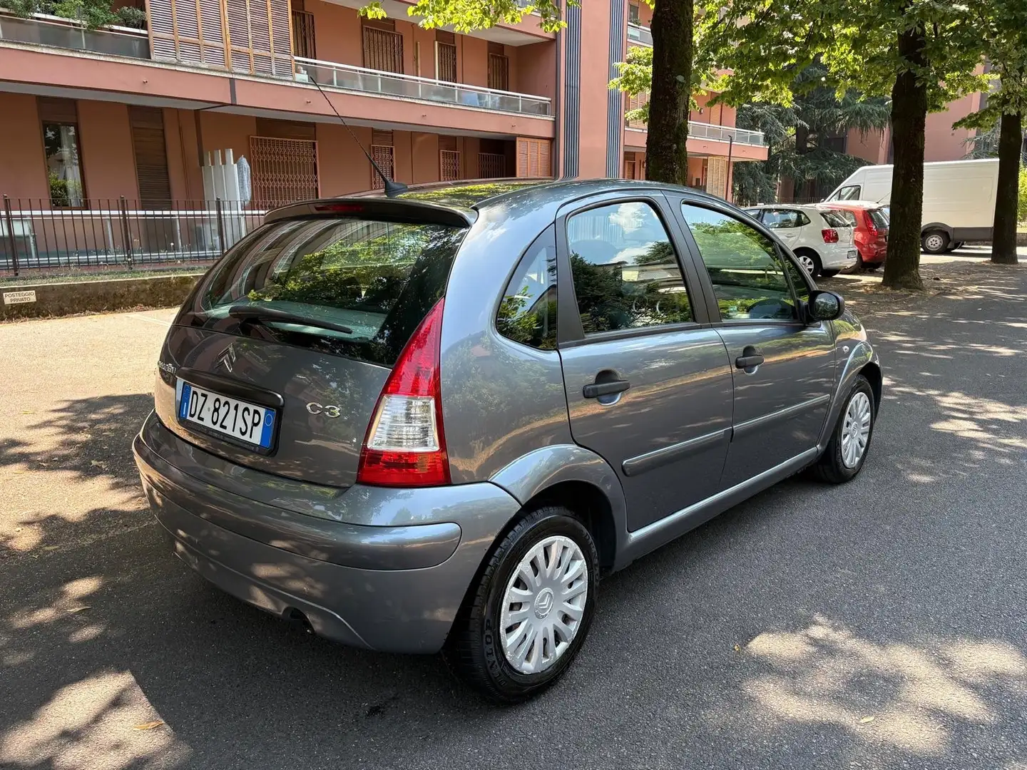 Citroen C3 1.1 Perfect Eco Energy G Gris - 2