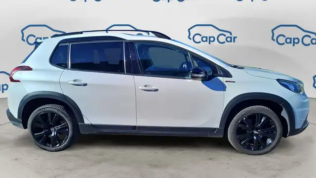 Peugeot 2008 view 4