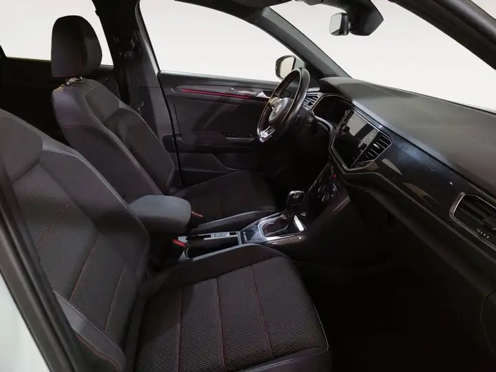 Volkswagen T-Roc 2022, foto 11