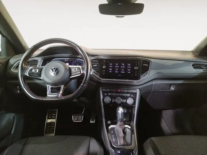 Volkswagen T-Roc 2022, foto 7