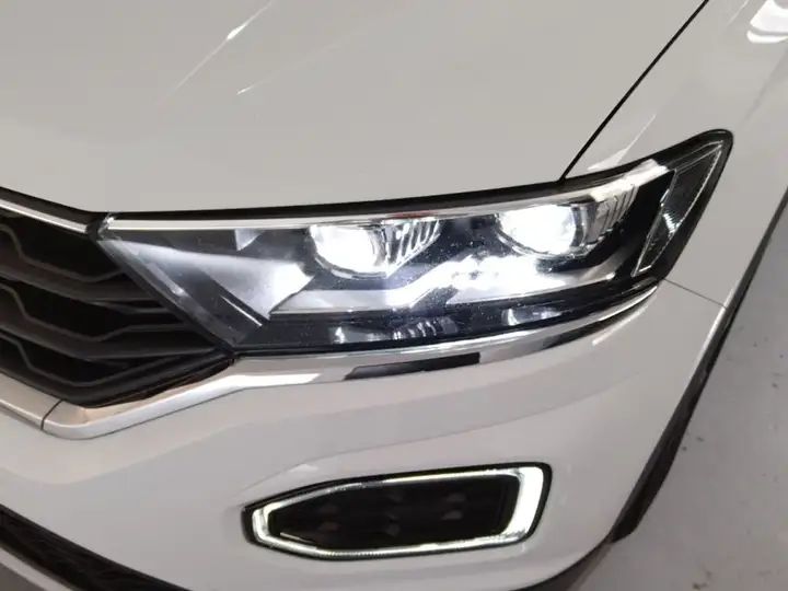 Volkswagen T-Roc 2022, foto 21