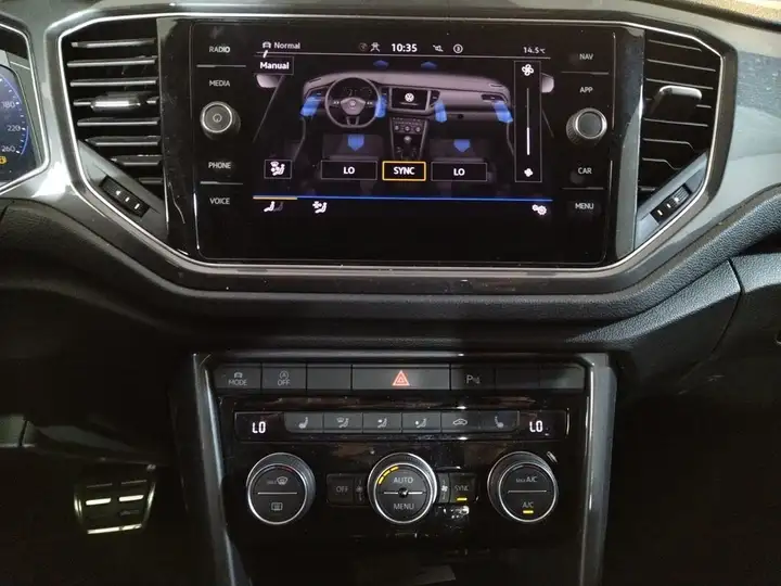 Volkswagen T-Roc 2022, foto 19