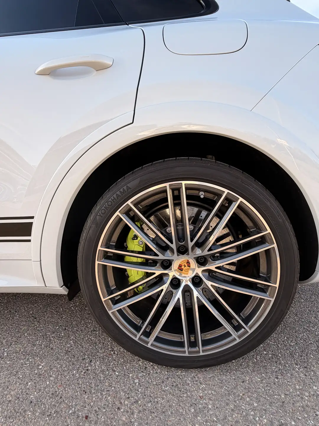 포르쉐 카이엔 S E-Hybrid 2021 화이트 사진 6