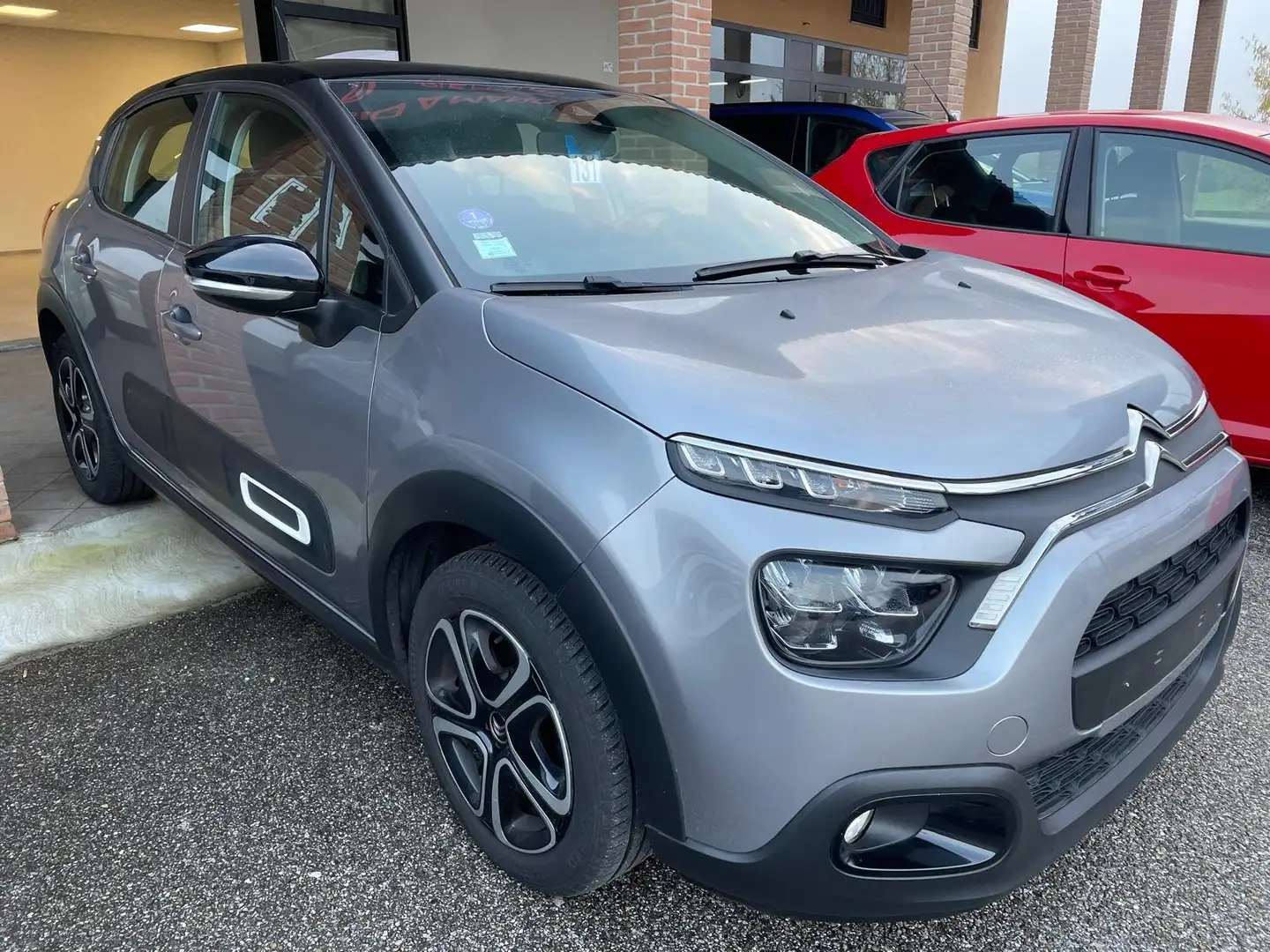 Citroen C3 1.2 puretech Shine s Gris - 2