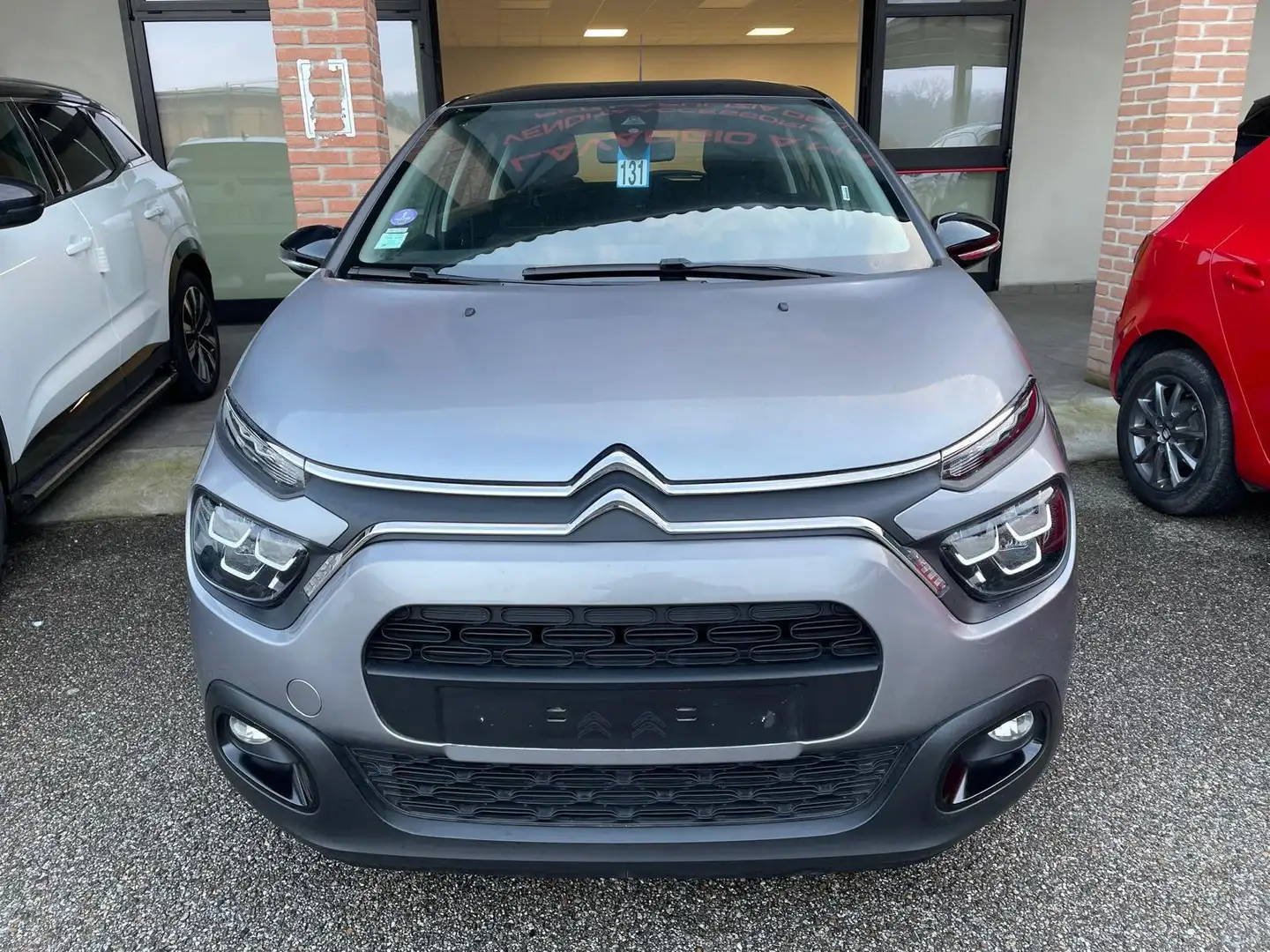 Citroen C3 1.2 puretech Shine s Gris - 1