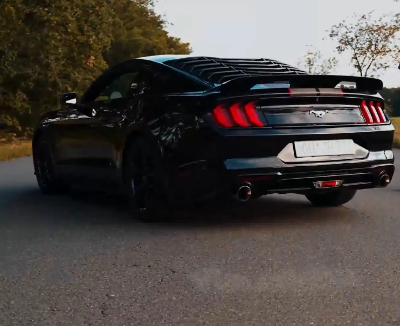 Ford Mustang 2,3 Ecoboost Nero - 2