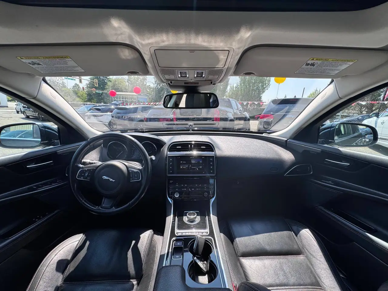Jaguar XE fotografie Jaguar XE