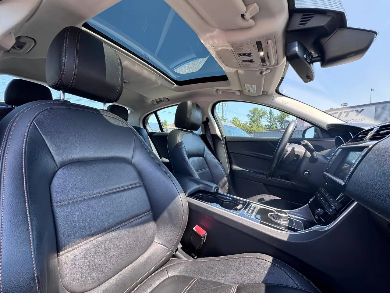 Jaguar XE fotografie Jaguar XE