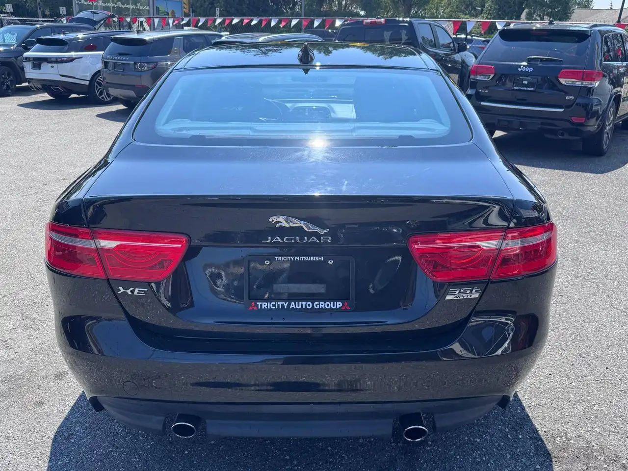 Jaguar XE fotografie Jaguar XE