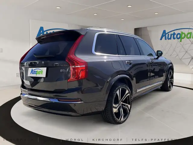 Volvo XC90 B5 AWD Mild Hybrid Ultimate Bright Ansicht 8
