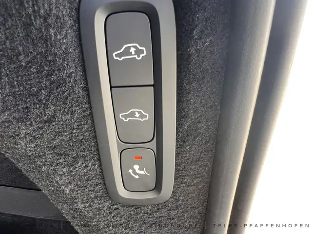 Volvo XC90 B5 AWD Mild Hybrid Ultimate Bright Ansicht 21